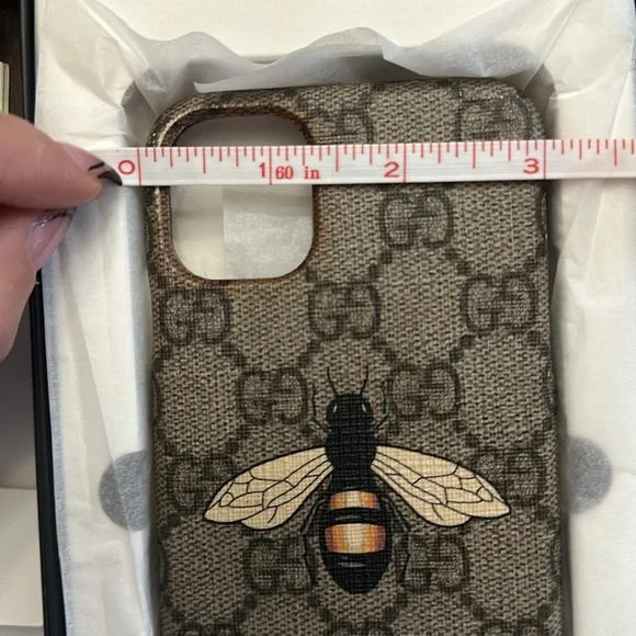 Gucci phone case with Bee - Picture 7 of 9